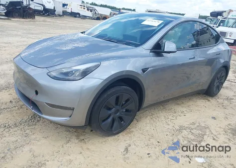 2024 Tesla Model Y Long Range Dual Motor All-Wheel Drive from USA, damaged, VIN 7SAYGDEE8RA295003